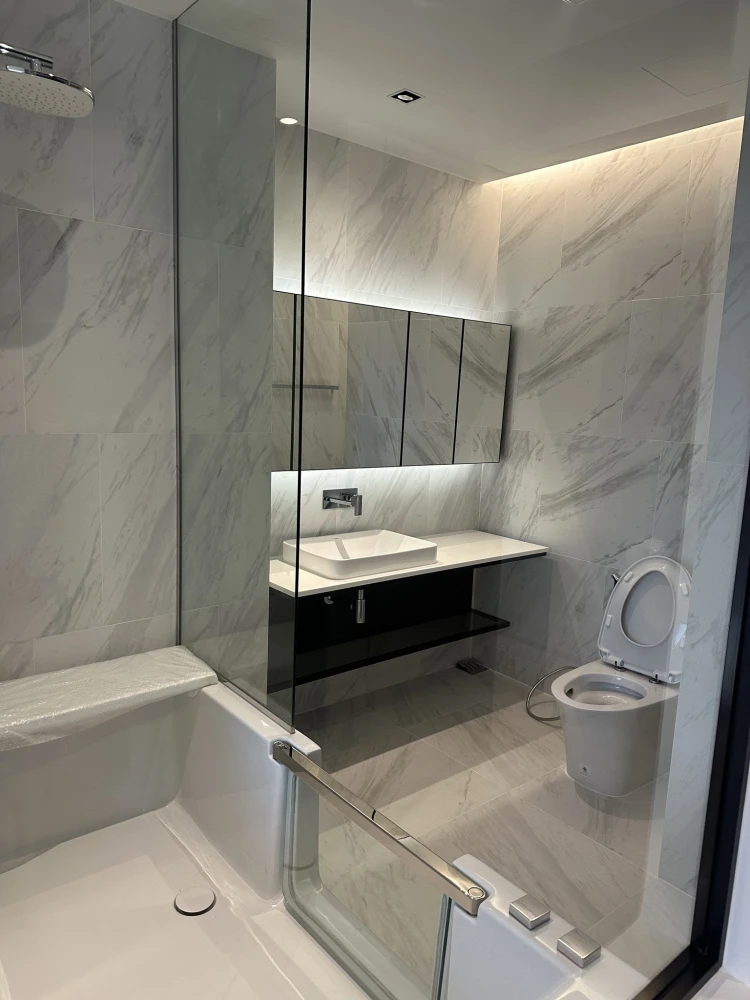 ให้เช่า The Room Sukhumvit 38 ห้องพร้อมอยู่ ห้องกว้างขวางอยู่สบาย อยู่ได้เป็นครอบครับ จองเลย ก่อนพลาด!!!