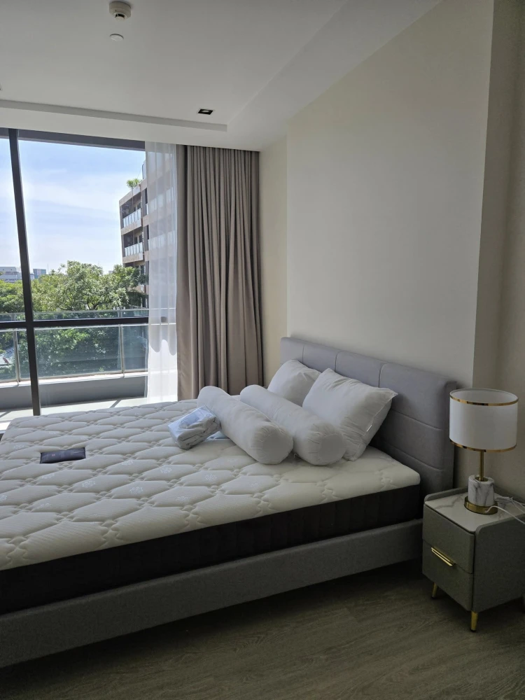 For rent: The Room Sukhumvit 38, 1 bedroom, 1 bathroom, plenty of usable space, beautifully decorated, fully furnished, garden view, reserve now!