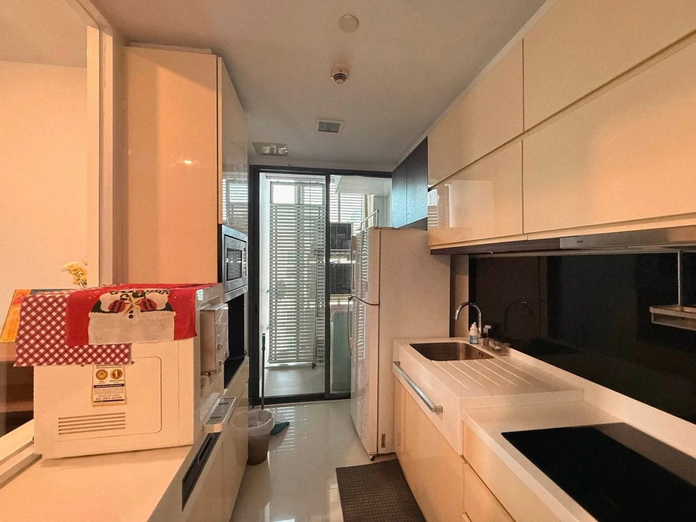 ให้เช่า The Room Sukhumvit 62 ชั้น 7 วิวเมือง มองเห็นรถไฟฟ้า Fully Furnished พร้อมอยู่ 100%