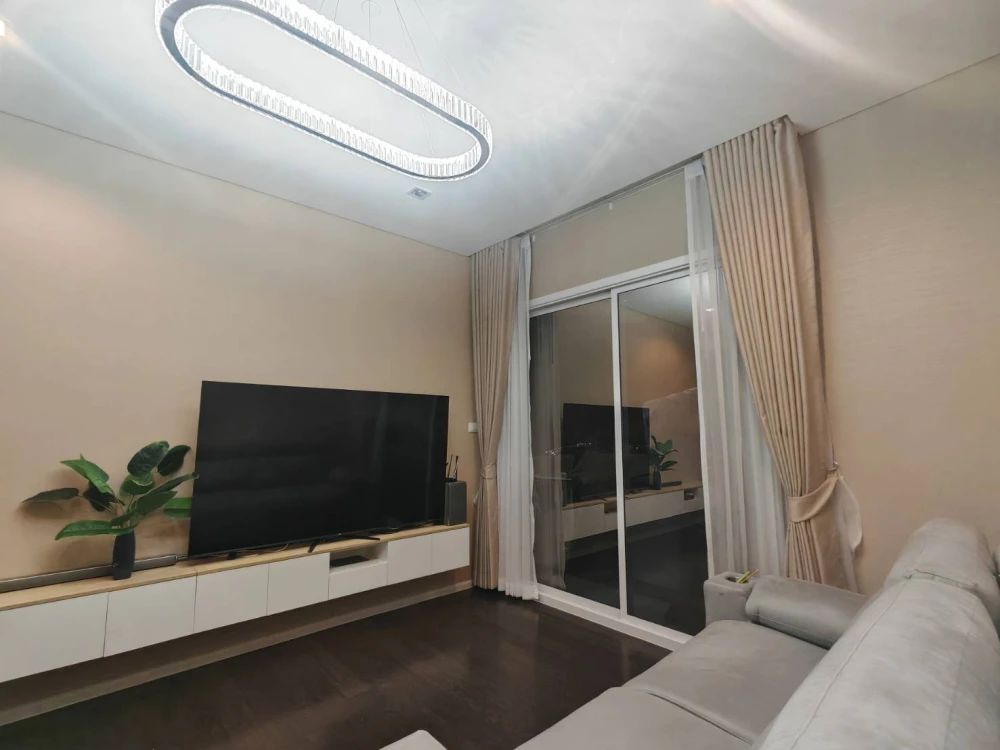 ให้เช่า The Saint Residences ชั้น 38 ห้องมุม วิวสวย แต่งครบ น่าอยู่ สนใจจองเลย