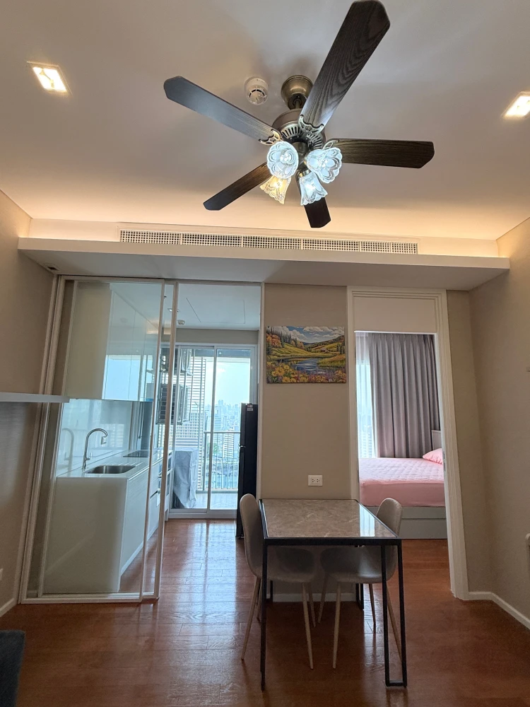 ให้เช่า The Saint Residences ชั้น 40 วิวเมือง ห้องแต่งครบ จองเลย ด่วนๆจ้า