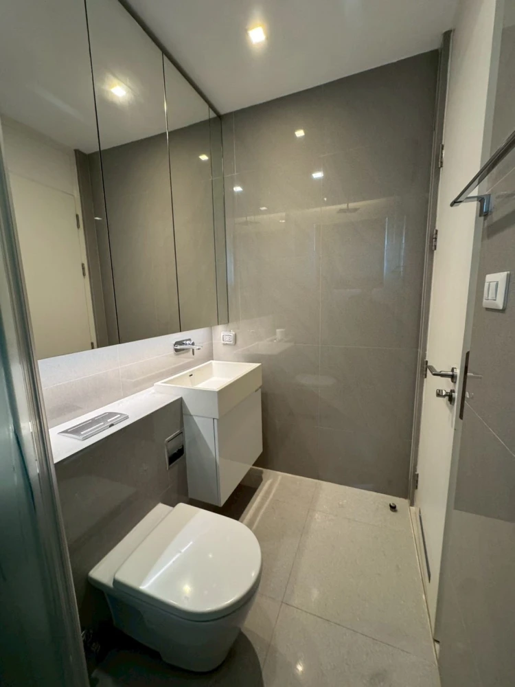 ให้เช่า The saint Residences ห้องกว้างขวางอยู่สบาย ชั้นสูงจองเลย ห้ามพลาดด่วนๆๆ