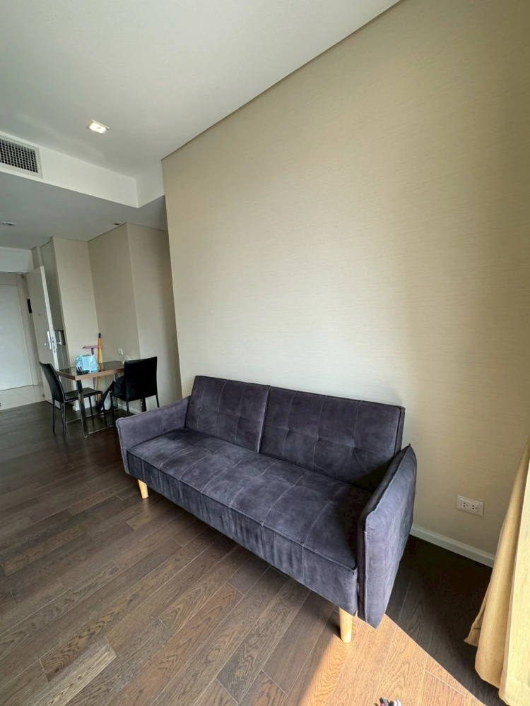 ให้เช่า The saint Residences ห้องกว้างขวางอยู่สบาย ชั้นสูงจองเลย ห้ามพลาดด่วนๆๆ