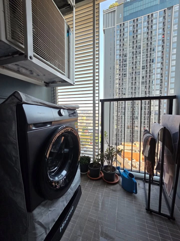 ให้เช่า The Saint Residences ห้องชั้นสูง เฟอร์พร้อม ห้องกว้างขวางอยูาสบาย จองเลย