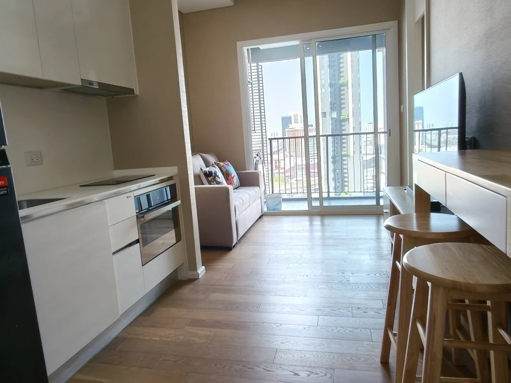 ให้เช่า The Saint Residences ห้องมุมให้ความเป็นส่วนตัว ชั้น 20 มาพร้อมเฟอร์นิเจอร์ครบครัน รีบจองเลย