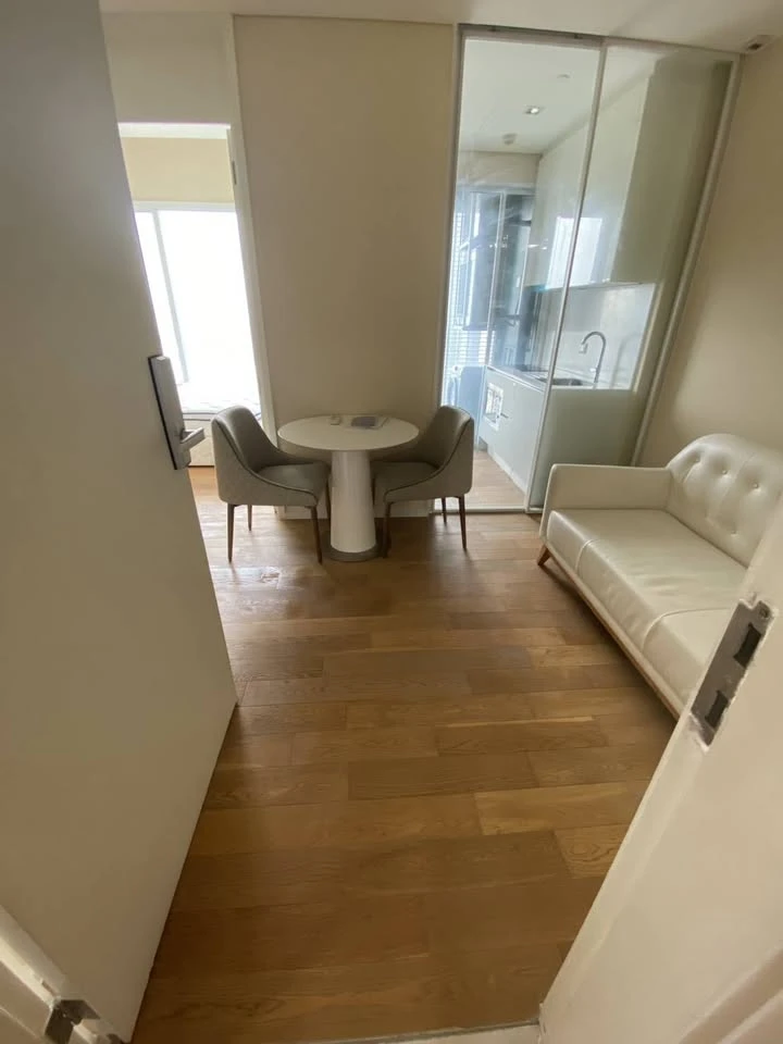 ให้เช่า The saints resident ห้องพร้อมอยู่ ชั้น 21 ได้วิวสูง สิ่งอำนวยความสะดวกครบ มาจองเลยจ้า