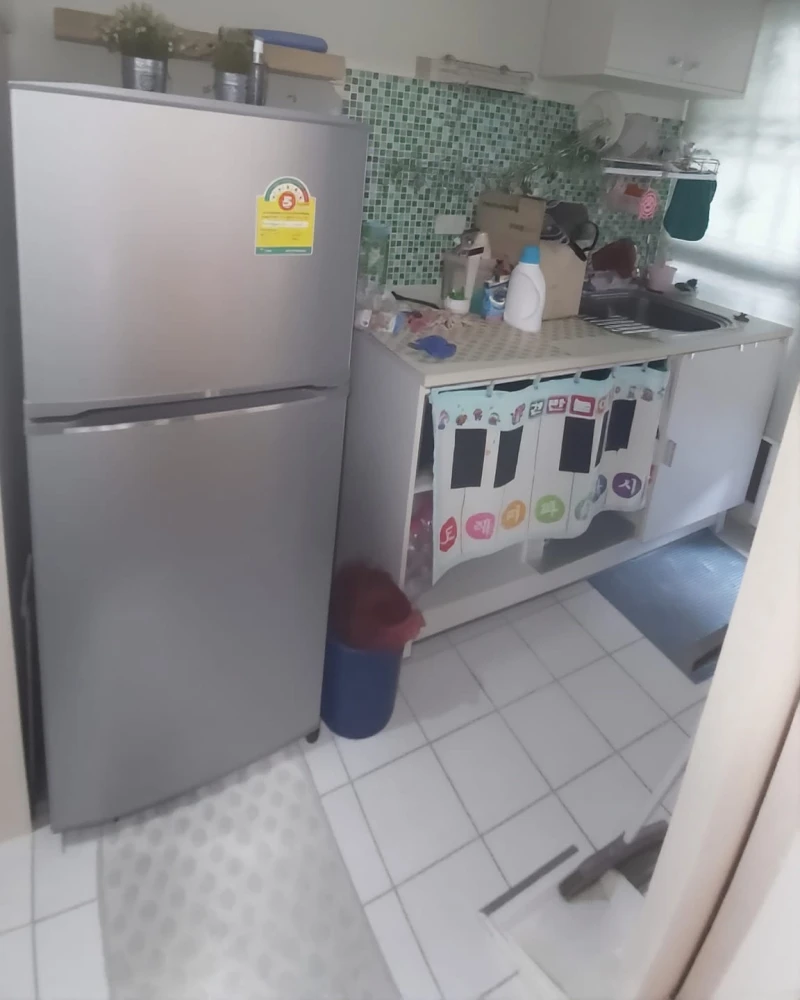 ให้เช่า The Seed Ratchada-Huai Khwang 1 ห้องนอน 1 ห้องน้ำ มาพร้อมเฟอร์ครบครัน หิ้วกระเป๋าเข้าอยู่ได้เลยจ้า