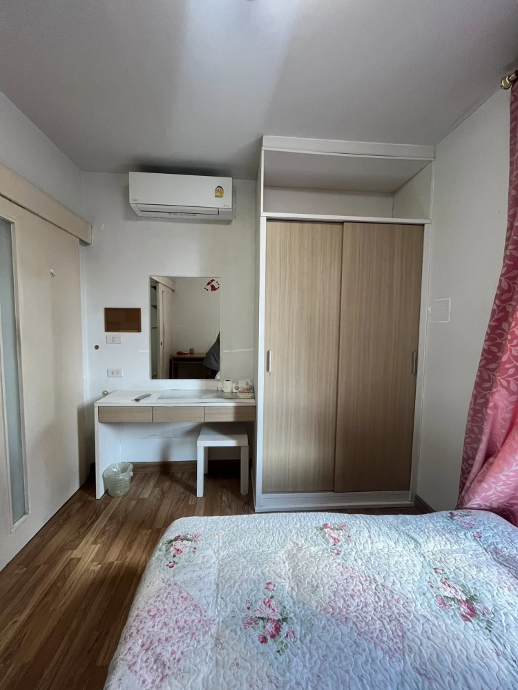 ให้เช่า The Seed Ratchada-Huai Khwang 1 ห้องนอน 1 ห้องน้ำ มาพร้อมเฟอร์ครบครัน หิ้วกระเป๋าเข้าอยู่ได้เลยจ้า