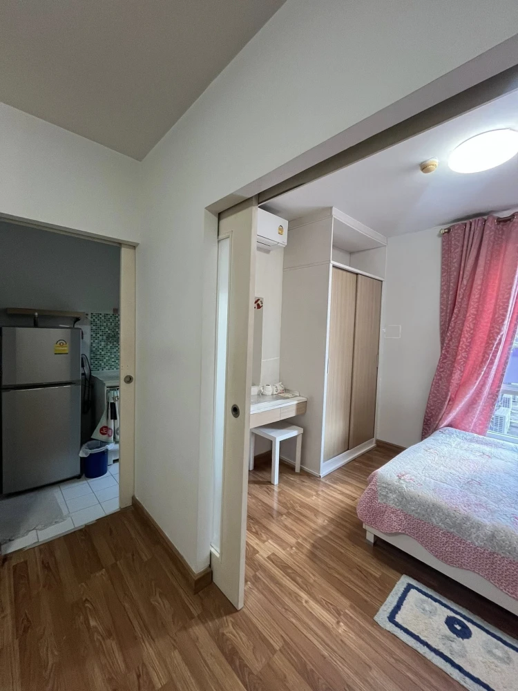 ให้เช่า The Seed Ratchada-Huai Khwang 1 ห้องนอน 1 ห้องน้ำ มาพร้อมเฟอร์ครบครัน หิ้วกระเป๋าเข้าอยู่ได้เลยจ้า