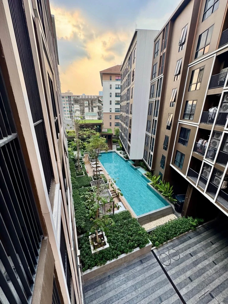 ให้เช่า The Shade Sathorn 1 ขนาด 40 ตรม. ห้องกว้างขวางอยู่สบาย พร้อมเฟอร์อย่างดีมีคุณภาพ รีบจองก่อนพลาด