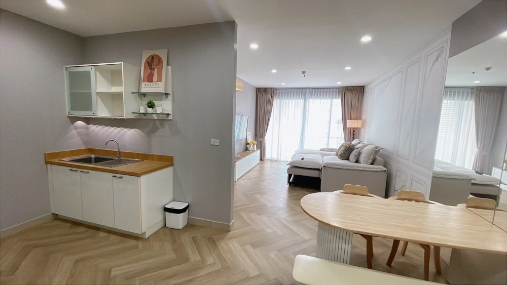 ให้เช่า The Star Estate@Narathiwas ห้องแต่งสวยคุมโทนสุดปัง ติดวอลเปเปอร์อย่างดี รีบจองด่วนๆ