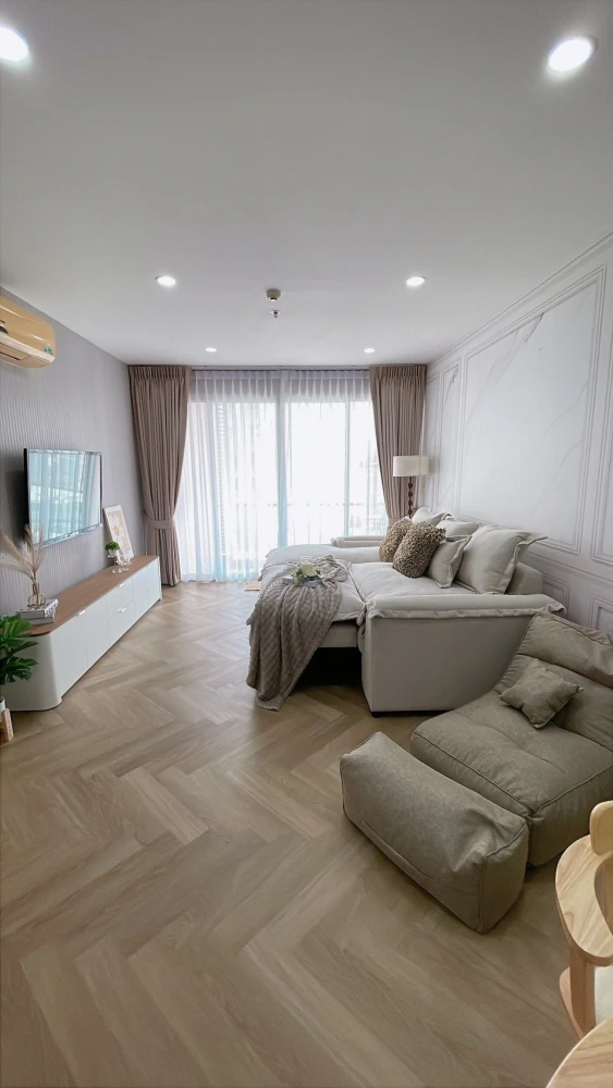 ให้เช่า The Star Estate@Narathiwas ห้องแต่งสวยคุมโทนสุดปัง ติดวอลเปเปอร์อย่างดี รีบจองด่วนๆ