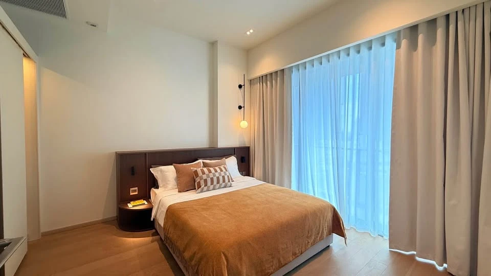 ให้เช่า The Strand Thonglor ชั้น 9  วิวสวย  ขนาด 91 ตารางเมตร อนุญาตให้เลี้ยงสัตว์ได้ คนรักสัตว์ห้ามพลาด