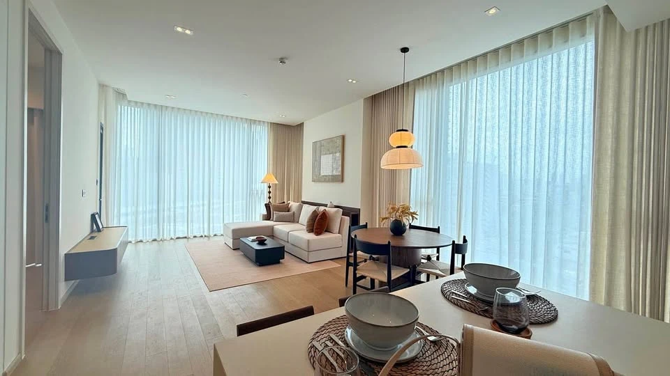 ให้เช่า The Strand Thonglor ชั้น 9  วิวสวย  ขนาด 91 ตารางเมตร อนุญาตให้เลี้ยงสัตว์ได้ คนรักสัตว์ห้ามพลาด