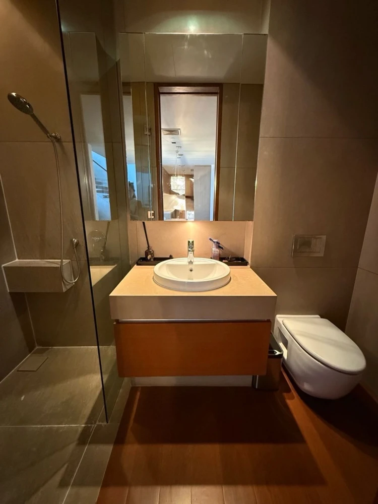 ให้เช่า The Sukhothai Residences ชั้น 9 ห้องกว้าง อยู่สบาย แต่งครบ จองเลย ด่วนๆ