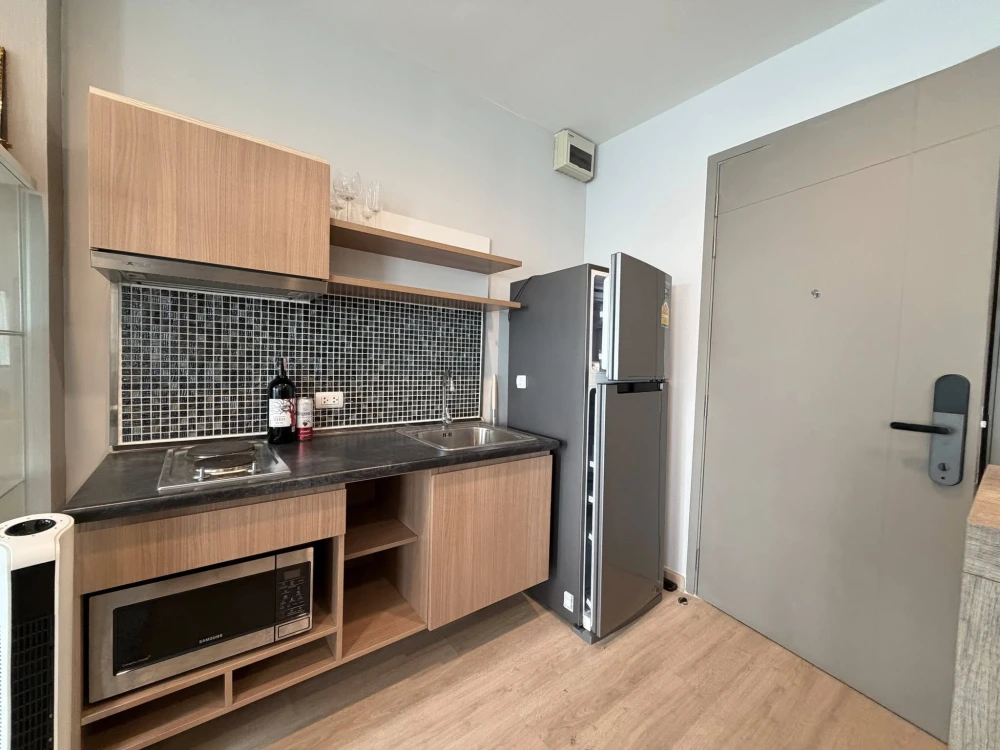 ให้เช่า The Tempo Grand สาทร-วุฒากาศ วิวสระ ลมดี อยู่สบายมาก พร้อมเฟอร์บิวท์อินเริ่ดๆ รีบจองเลย