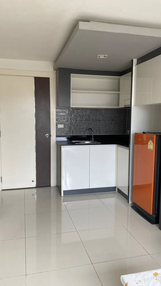 ให้เช่า The Time Condo Sriracha ห้องกว้างขวาง พื้นที่ใช้งานคุ้ม แถมราคาไม่แรง รีบมาจองเลย