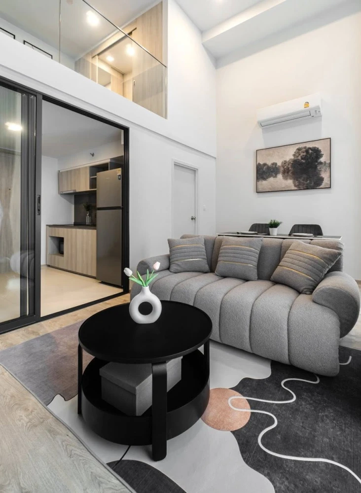 ให้เช่า The Tree Pattanakarn - Ekkamai ห้อง Duplex ชั้นสูงมากๆ ตกแต่งสวยเริ่ด แบบนี้ต้องจอง