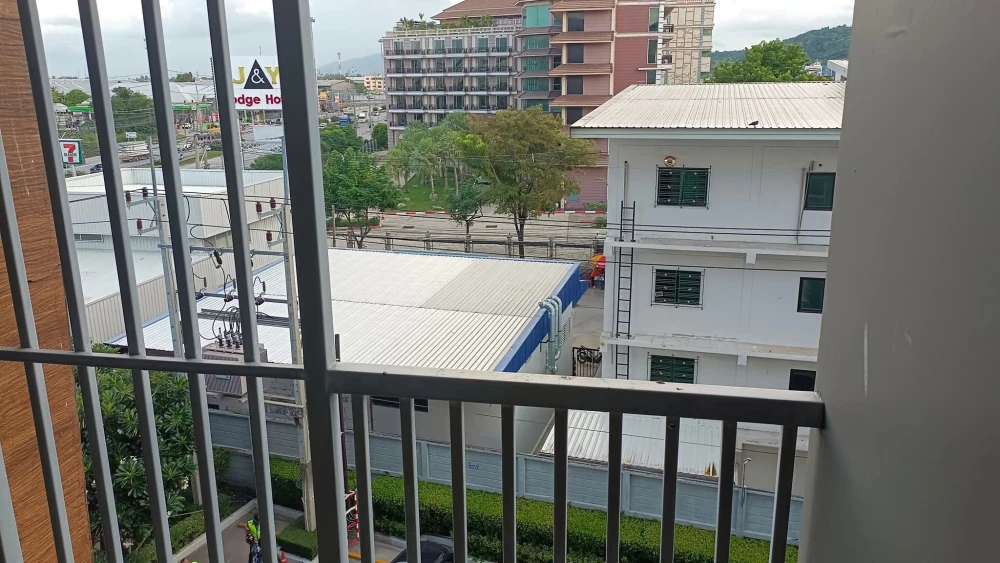 ให้เช่า The Trust Condo Amata - Chonburi ห้องสตูดิโอ เฟอร์นอเจอร์ครบครัน หิ้วกระเป๋าเข้าอยู่ได้เลย