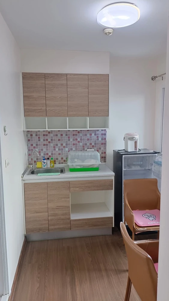 ให้เช่า The Trust Condo Amata - Chonburi ห้องสตูดิโอ เฟอร์นอเจอร์ครบครัน หิ้วกระเป๋าเข้าอยู่ได้เลย