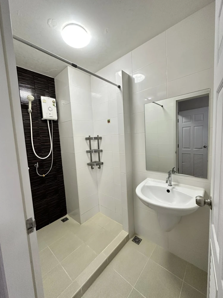 ให้เช่า The Trust Condo Nakornpathom 1 ห้องนอน 1 ห้องน้ำ เฟอร์ครบ หิ้วกระเป๋าเข้าอยู่ได้เลยจ้า