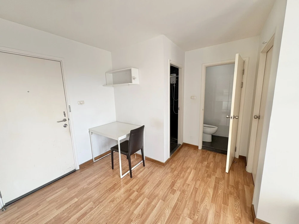 ให้เช่า The Trust Condo Ngamwongwan ห้องชั้นสูงลมดี วิวเมือง เฟอร์พร้อม ห้องกว้างน่าอยู่ จองเลยราคาดี