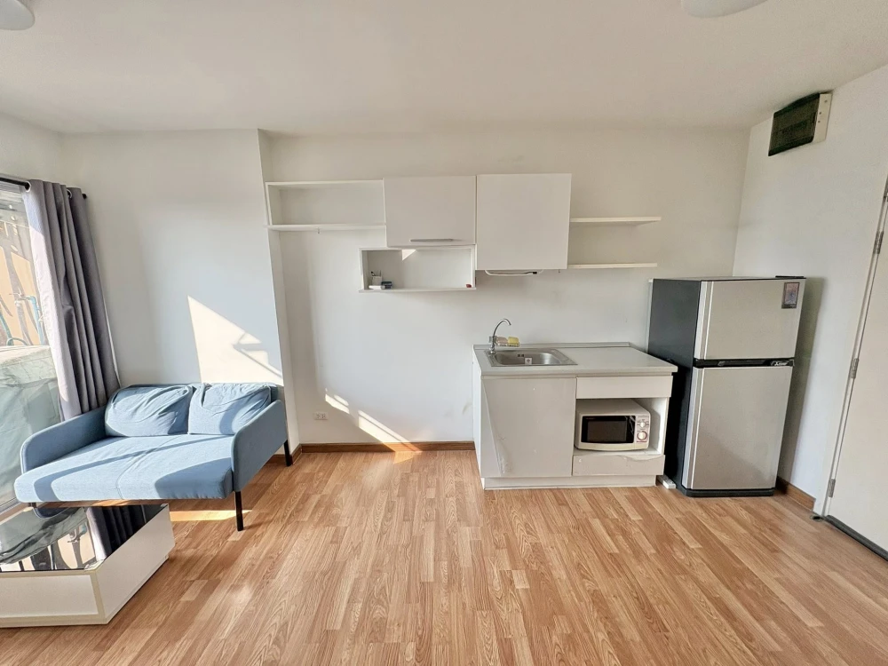 ให้เช่า The Trust Condo Ngamwongwan ห้องชั้นสูงลมดี วิวเมือง เฟอร์พร้อม ห้องกว้างน่าอยู่ จองเลยราคาดี