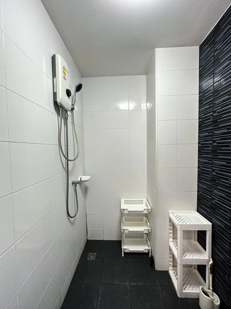 ให้เช่า The Trust Condo Ngamwongwan ห้องน่าอยู่ สิ่งอำนวยความสะดวกพร้อม จองเลย