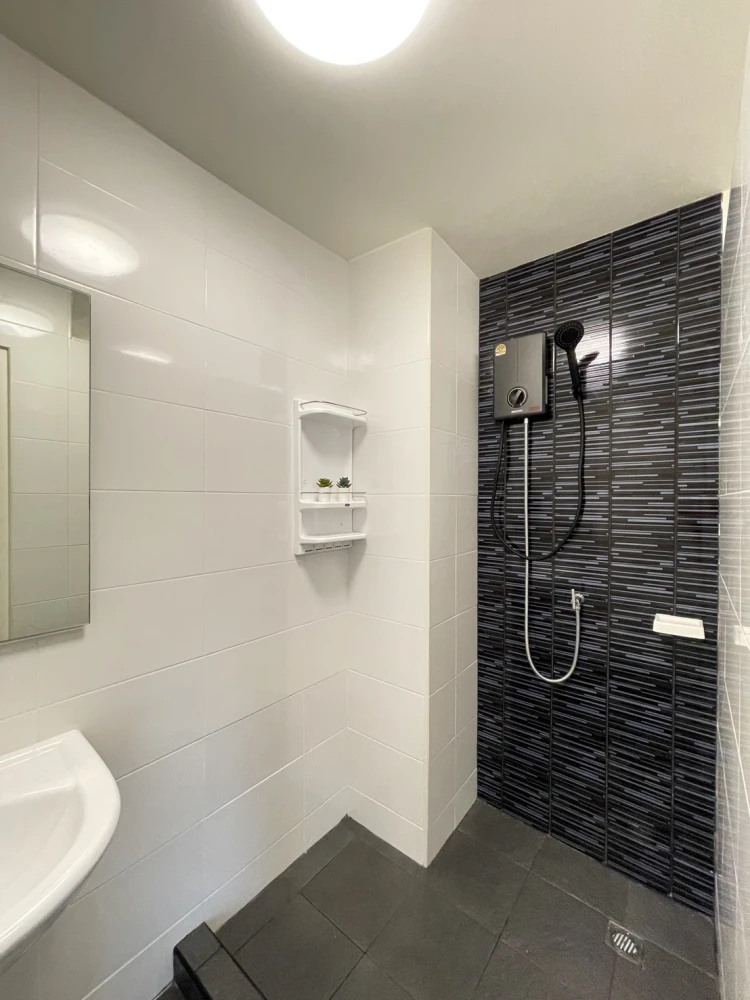 ให้เช่า The Trust Condo Ngamwongwan ห้องพร้อมอยู่ ชั้นสูง ราคาสบายกระเป๋า สิ่งอำนวยความสะดวกพร้อม จองเลย+++