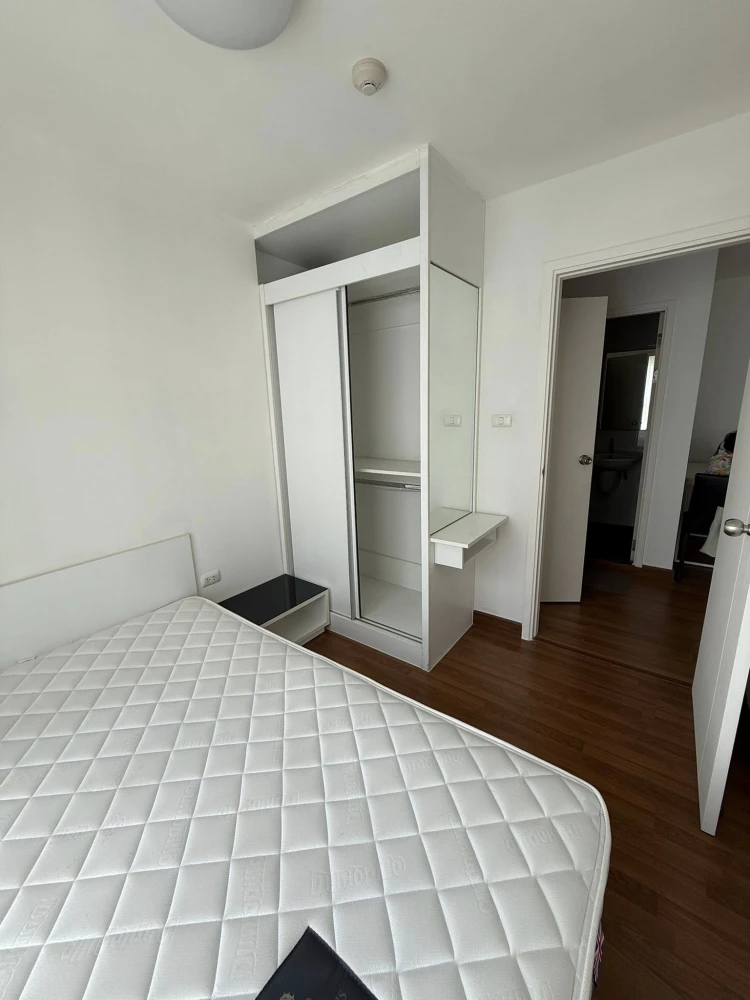 ให้เช่า The Trust Condo Ngamwongwan 1 ห้องนอน 1 ห้องน้ำ เฟอร์นิเจอร์ครบครัน หิ้วกระเป๋าเข้าอยู่ได้เลยจ้า