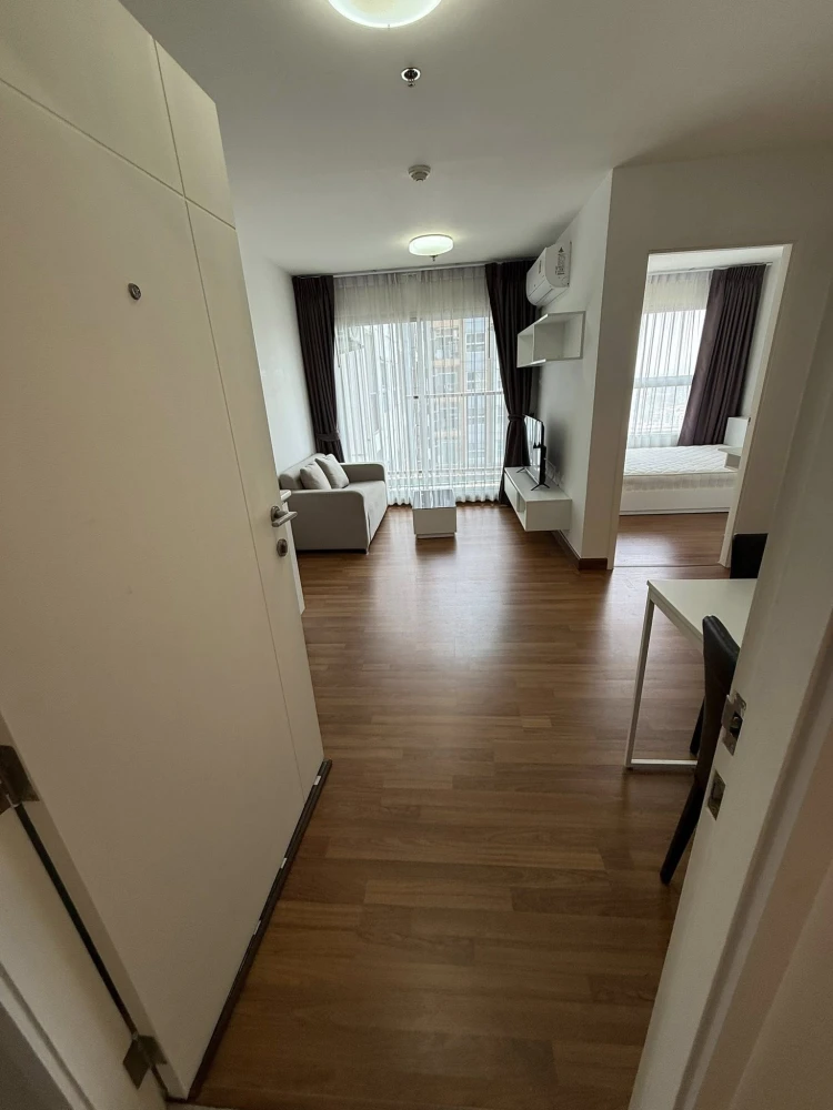 ให้เช่า The Trust Condo Ngamwongwan 1 ห้องนอน 1 ห้องน้ำ เฟอร์นิเจอร์ครบครัน หิ้วกระเป๋าเข้าอยู่ได้เลยจ้า