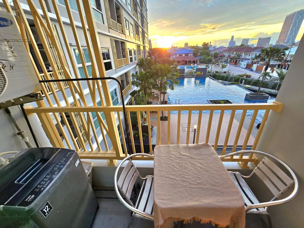 ให้เช่า The Trust Condo South Pattaya 1 ห้องนอน 1 ห้องน้ำ แต่งสวยครบครัน บิวท์อินเฟอร์นิเจอร์อย่างดี จองเลย