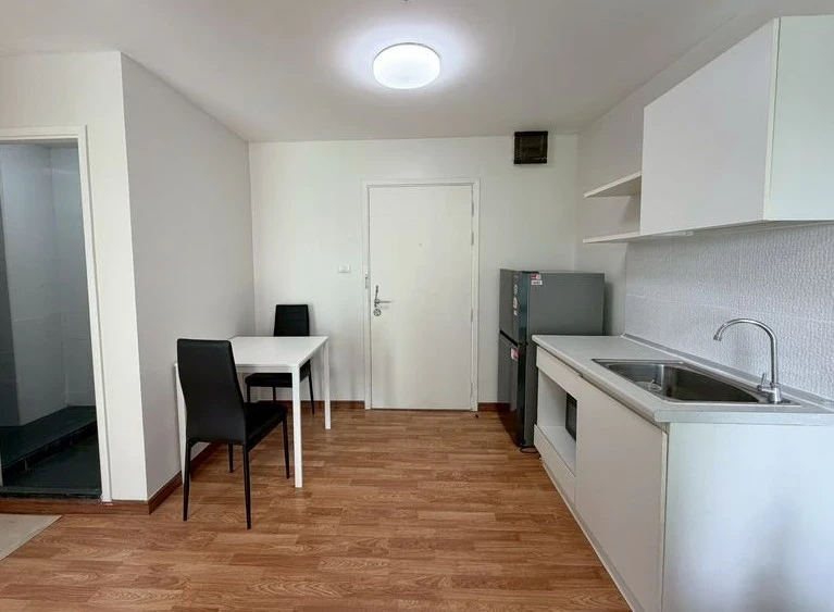 ให้เช่า The Trust Ngamwongwan ห้องพร้อมอยู่ เฟอร์พร้อม จองเลย ราคาสบายกระเป๋า ก่อนพลาด+++