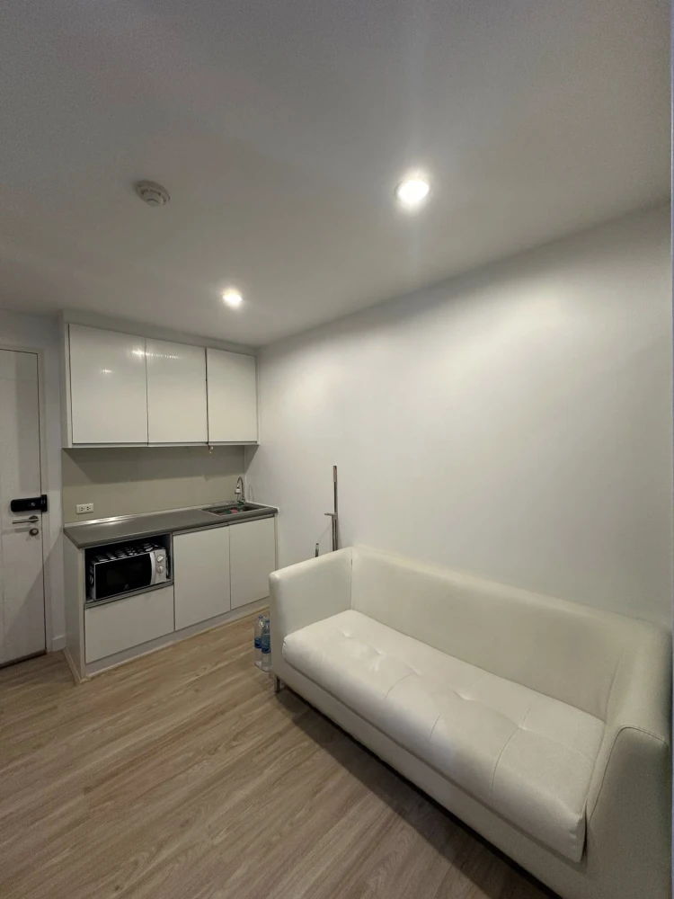 ให้เช่า The Viva Condo Sathorn-Taksin ห้องชั้น 5 ทำเลดี เดินทางสะดวก เฟอร์ครบ จองเลย
