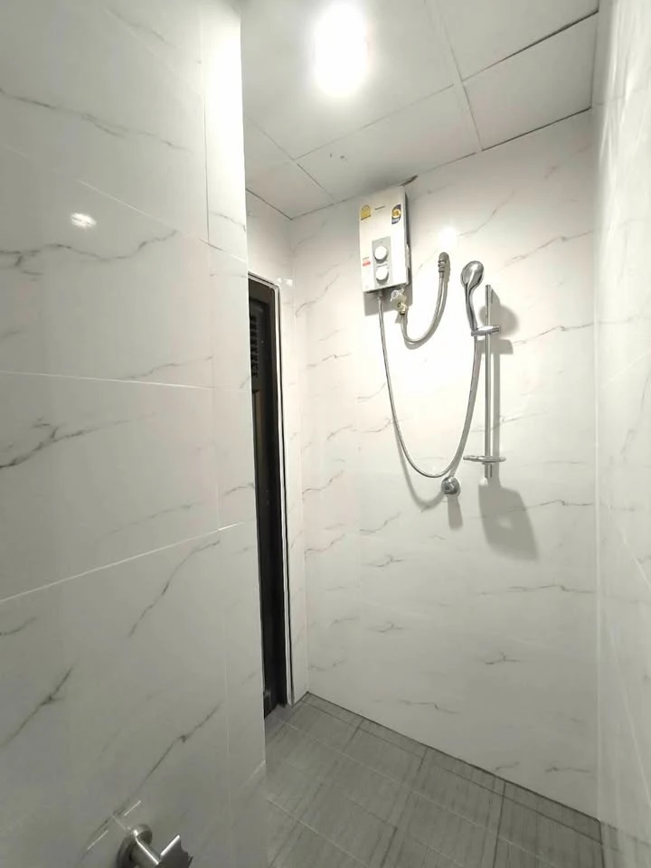 ให้เช่า The Waterford Condominium พื้นที่ในห้องกว้างขวางมากๆ ตกแต่งพร้อมอยู่ จองก่อนได้ก่อน