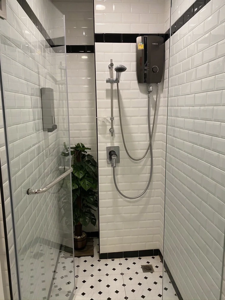 ให้เช่า Totnes kaset-nawamin ชั้น 3 ห้องมุม ตกแต่งบิวท์อินจัดเต็มทั้งห้อง จองแล้วจะไม่ผิดหวัง