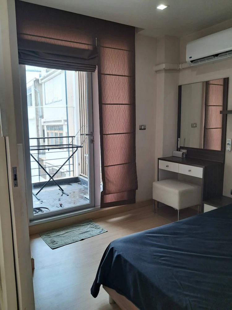 ให้เช่า Tree Condo Ekamai (Sukhumvit 42) ห้องพร้อมอยู่ เฟอร์พรอม กว้างขวางจองเลย