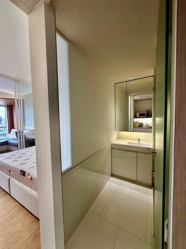 ให้เช่า Triple Y Residence ชั้น 15 ห้องแต่งครบ น่าอยู่ สนใจจองเลย ด่วนๆ