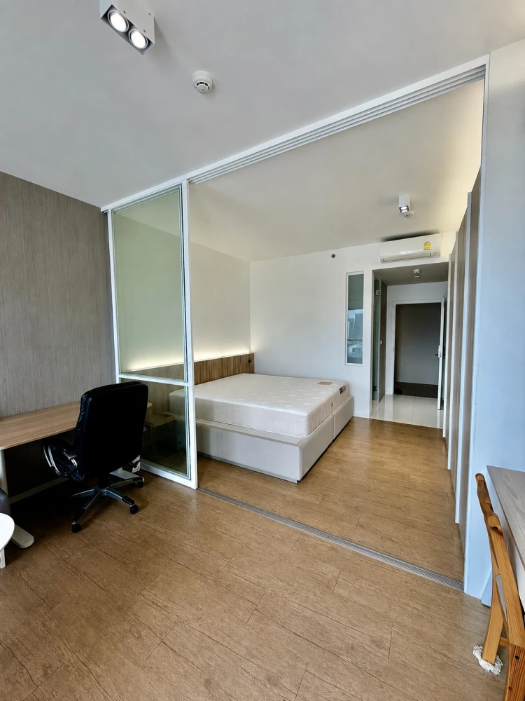 ให้เช่า Triple Y Residence ชั้น 15 ห้องแต่งครบ น่าอยู่ สนใจจองเลย ด่วนๆ