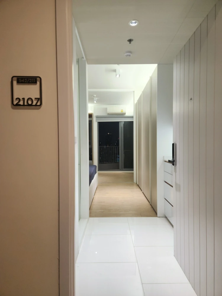 ให้เช่า Triple Y Residence ชั้น 21 สูงมาก ห้องหัวมุมเป็นส่วนตัว วิวเมือง บรรยากาศดี ห้ามพลาด