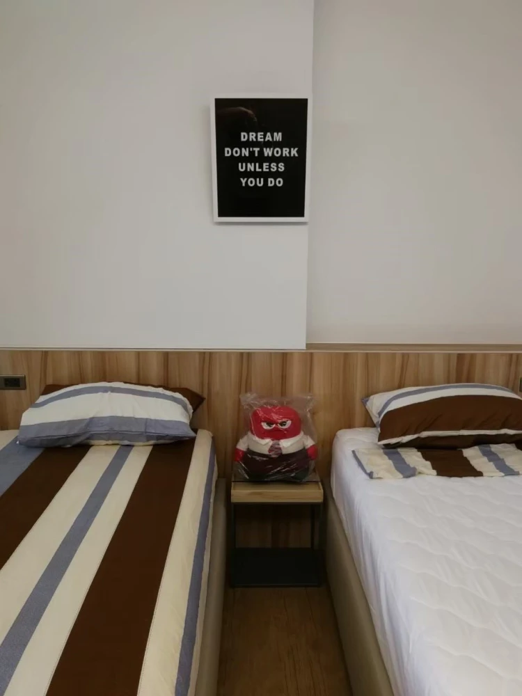 Triple Y Residence for rent. Prime city location. Beautifully decorated with complete amenities. Book now!