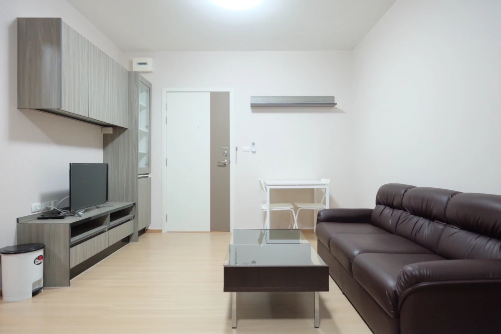 ให้เช่า  UNIO Charan 3  ห้องพร้อมอยู่ เฟอร์พร้อม ราคาสบายกระเป๋า จองเลย