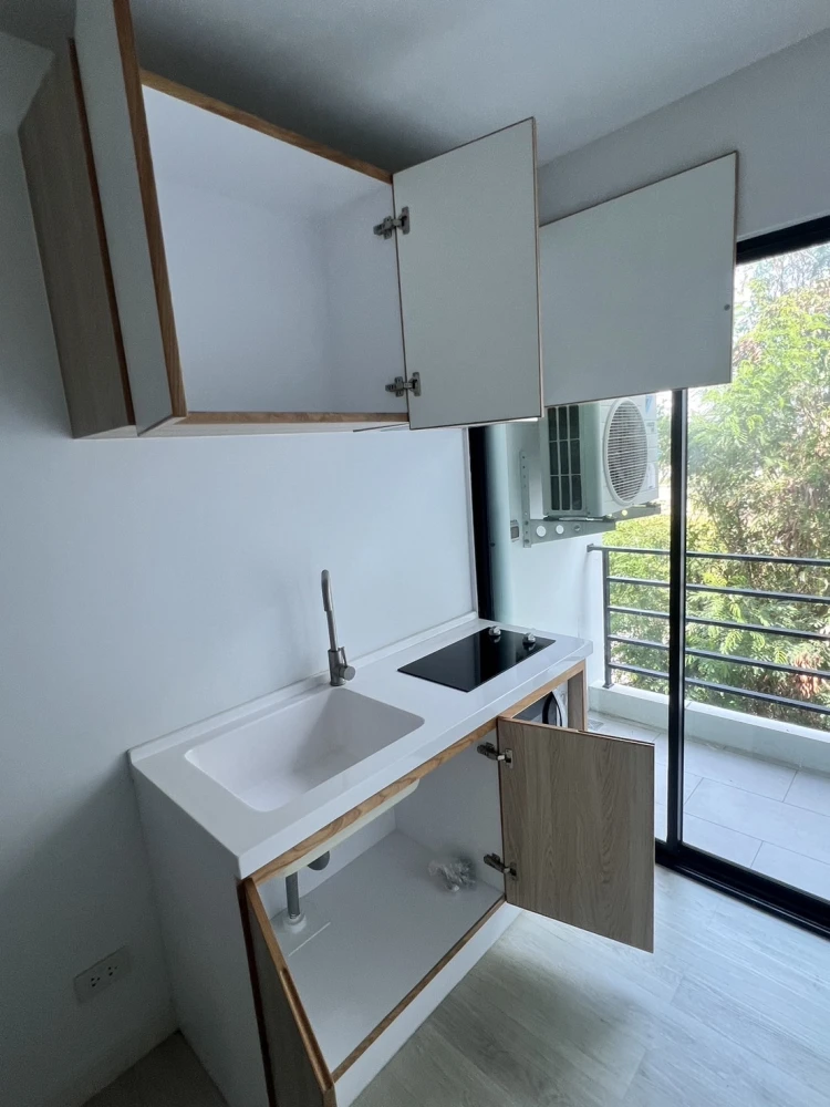 ให้เช่า V condo ศาลายา ห้องมุม มีหน้าต่างสองด้าน แสงธรรมชาติเยอะ ราคาอย่างโดน รีบมาจองเลย อย่าพลาด