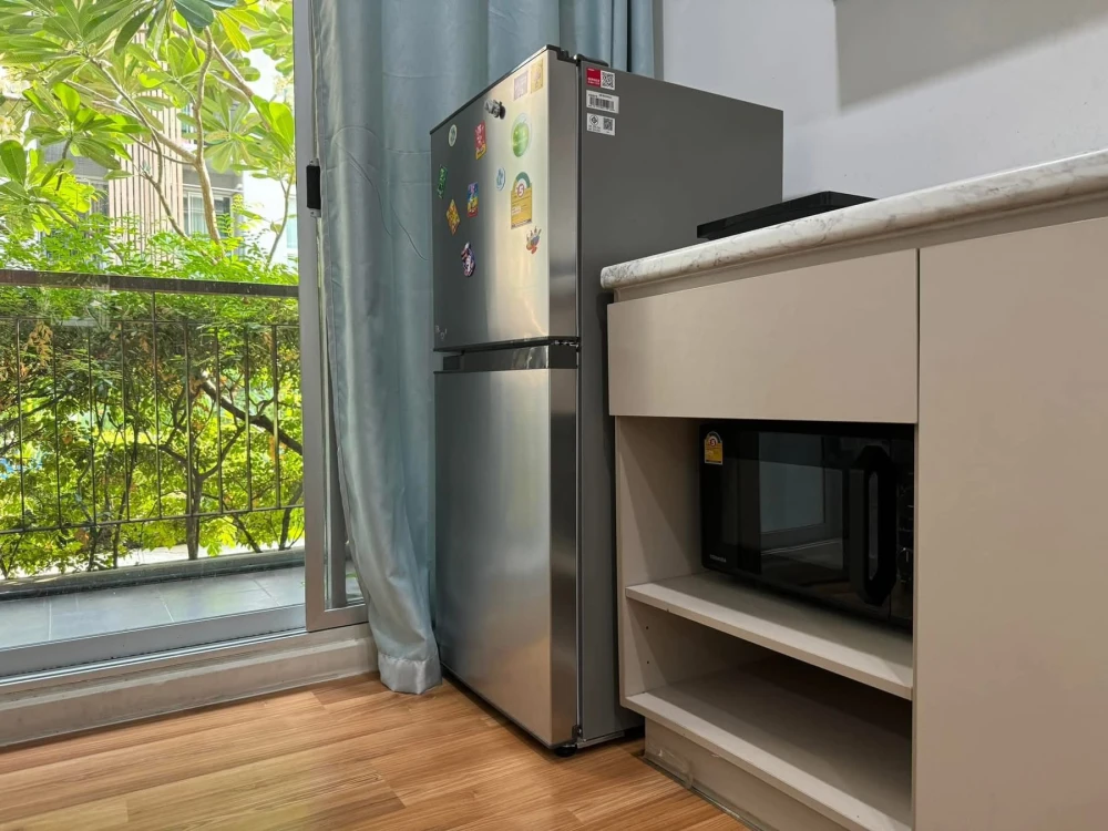 ให้เช่า V Condo Ladkrabang ห้องชั้น 1 วิวสระว่ายน้ำ เฟอร์นิเจอร์ครบครัน หิ้วกระเป๋าเข้าอยู่ได้เลยจ้า