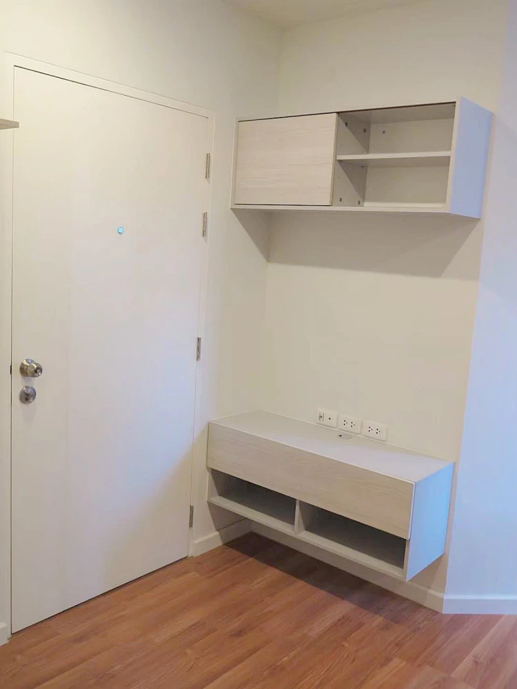 ให้เช่า V Condo Ladkrabang ห้องชั้น 2 มาพร้อมเครื่องซักผ้าและเฟอร์นิเจอร์ครบครัน จองเลยจ้า