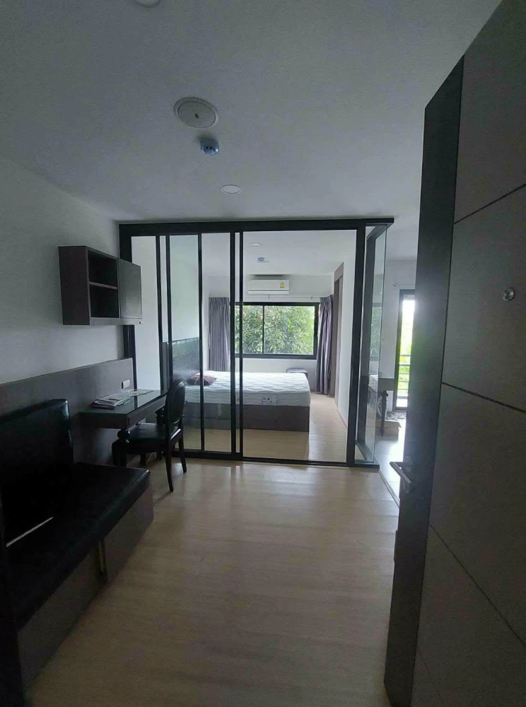 ให้เช่า VIIA 7 Bangna by Apasiri 1 ห้องนอน 1 ห้อวน้ำ เฟอร์นิเจอร์ครบครัน เห็นวิวสระว่ายน้ำ พลาดแล้วจะเสียใจ
