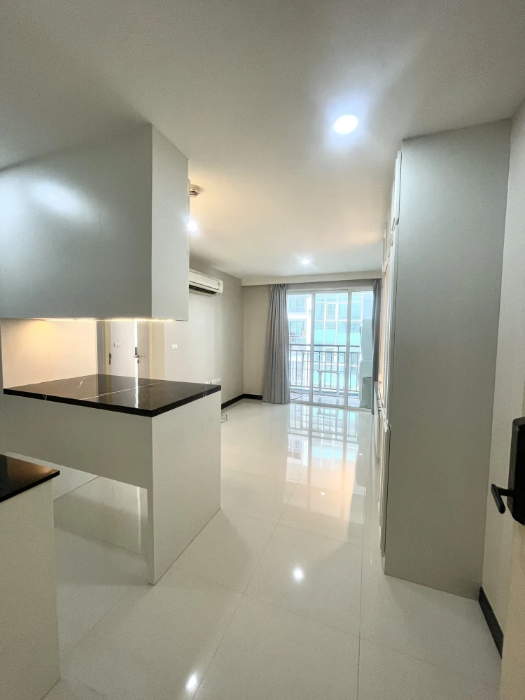 ให้เช่า Voque Sukhumvit 16 ห้องกว้างพื้นที่ใช้สอยเยอะ ทำเลดี เดินทางสะดวก สิ่งอำนวยความสะดวกครบครัน จองเลย