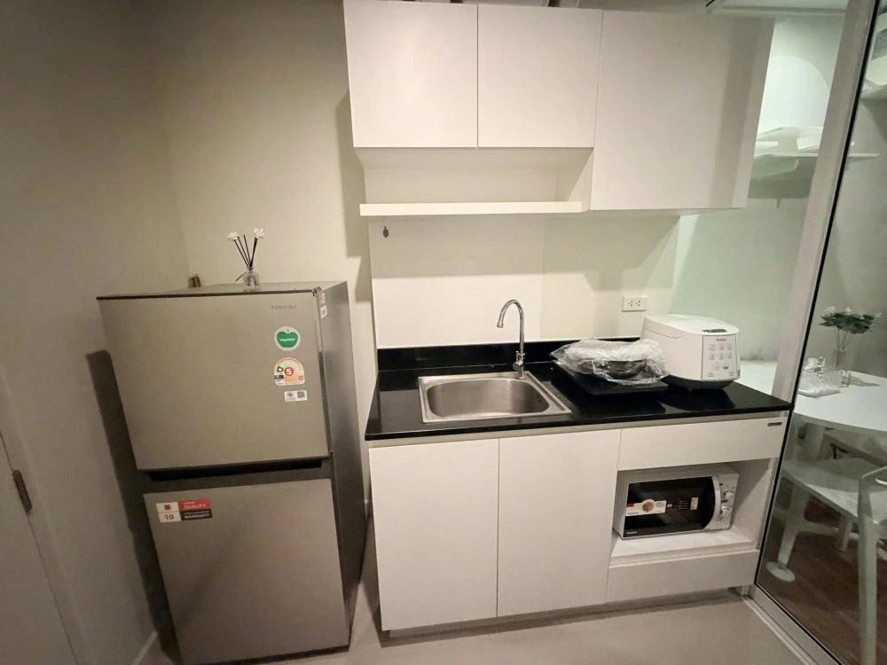 ให้เช่า WE Condo ห้องพร้อมอยู่ เฟอร์พร้อม จองเลย