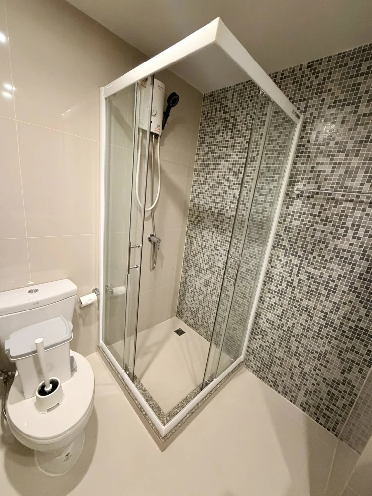 ให้เช่า WE Condo ห้องพร้อมอยู่ เฟอร์พร้อม จองเลย