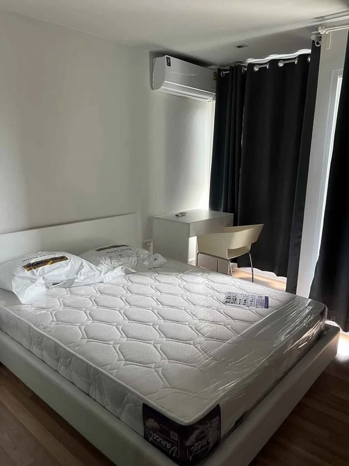 ให้เช่า  WE Condo  ห้องพร้อมอยู่ เฟอร์พร้อม หิ้วกระเป๋ามาได้เลย+++